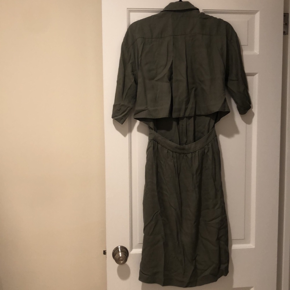 Open Back Dress / Buttoned down - Picture 5 of 5